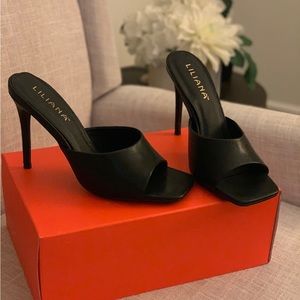 Black Heels size 7.5 brand Liliana very cute black heels used only one time.